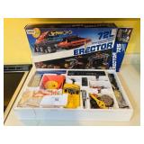 Gabriel 725 erector set - Looks complete