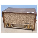 MAGNAVOX 2 TYPE RADIO