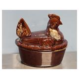 BROWN HEN HULL OVENPROOF CASSEROLE DISH