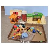FISHER PRICE BARN/LITTLE PEOPLES ZOO