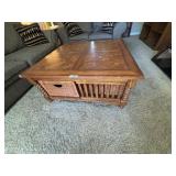Coffee table & 2 end tables & white lamp