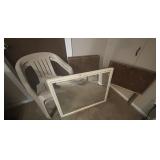 Mirror, diner table & platic chairs