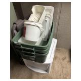 Toes w lids & storage container