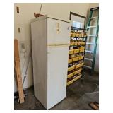 IGLOO APARTMENT STYLE REFRIG. WITH FREEZER