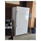 GE UPRIGHT FREEZER