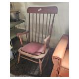 WOOD ROCKING CHAIR