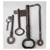 SKELETON KEYS/GATE HOOK