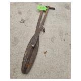 LARGE ANVIL HARDY HOLE TYPE METAL CUTTER