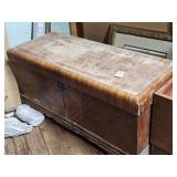 WOOD BLANKET CHEST