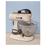 OLDER KITCHEN AID MIXER