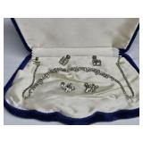 THE DIAMOND LOOK EAR RINGS & NECKLACE IN BLUE