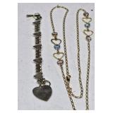 AVON HEARTS AROUND CHAIN NECKLACE W/PINK & BLUE