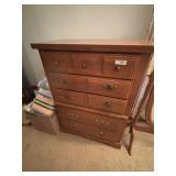 5 drawer dresser 34Wx46Tx18D