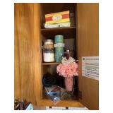 Contents of drawer Kitchen items & glassware