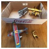 Model tin airplanes