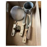 Blender & kitchen utensils & knives