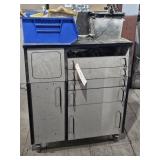 ROLL AROUND CABINET-NO CONTENTS SELLS WITH THIS