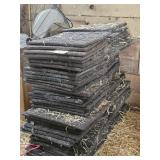 RUBBER FLOOR MAT SQUARES APPROX. 60