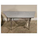CHILDS HOME SCHOOLERS DESK/TABLE