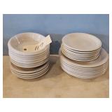 GARDEN RIDGE EVERYDAY DISHES-8 DINNER PLATES