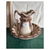 Saturday night bath tub - pitcher and pot