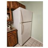 Refrigerator - Top Freezer, White