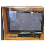 Panasonic TV - HDMI, SD Card Input, Remote