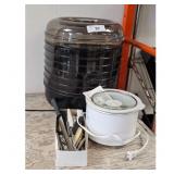 Rival Crock-Pot Slow Cooker -Dehydrator/knives
