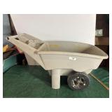 Rubbermaid Garden cart