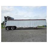 1981 CORNHUSKER HOPPER BOTTOM 39FT TRAILER