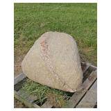 LARGE LANDSCAPE ROCK