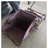 Ford slip scoop