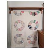Vintage Dresden Plate Quilt