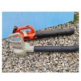 Black+Decker and Craftsman Cordless Leaf Blowers L
