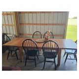 Farmhouse Dining Table with 6 Black Windsor Chairs