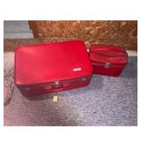 Red Suitcase Set