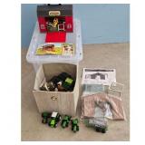 Ertl John Deere Farm Toy Lot - Barn, Tractors, Ani