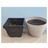 Set of 2 Square and Round Planters