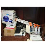 Nintendo Wii Console Bundle with Games and Accesso