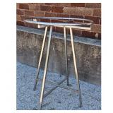 Metal Round Clothing Display Rack