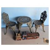 Boyds Express Cast Iron Train Set with Table and C