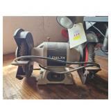 Delta Bench Grinder with Lamp