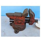 Tesco 12 W Cast Iron Bench Vise with Swivel Base