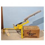 Midwest Target Sportsman Trap Thrower/Clay Targets