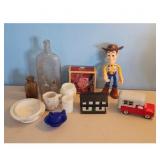 Woody Toy Story/Miniature Hen on Nest/Metal bank