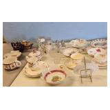 Porcelain Tea Set Floral Gold Trim