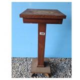 31 inch Tall Brown Pedestal Stand