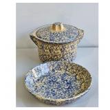 Robinson Ransbottom Pottery Blue Spongeware Casser