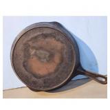 Vintage Wagner Ware Cast Iron Skillet 10 5/8 Inch