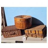 Vintage Wicker Picnic Basket Set with Lid and Hand
